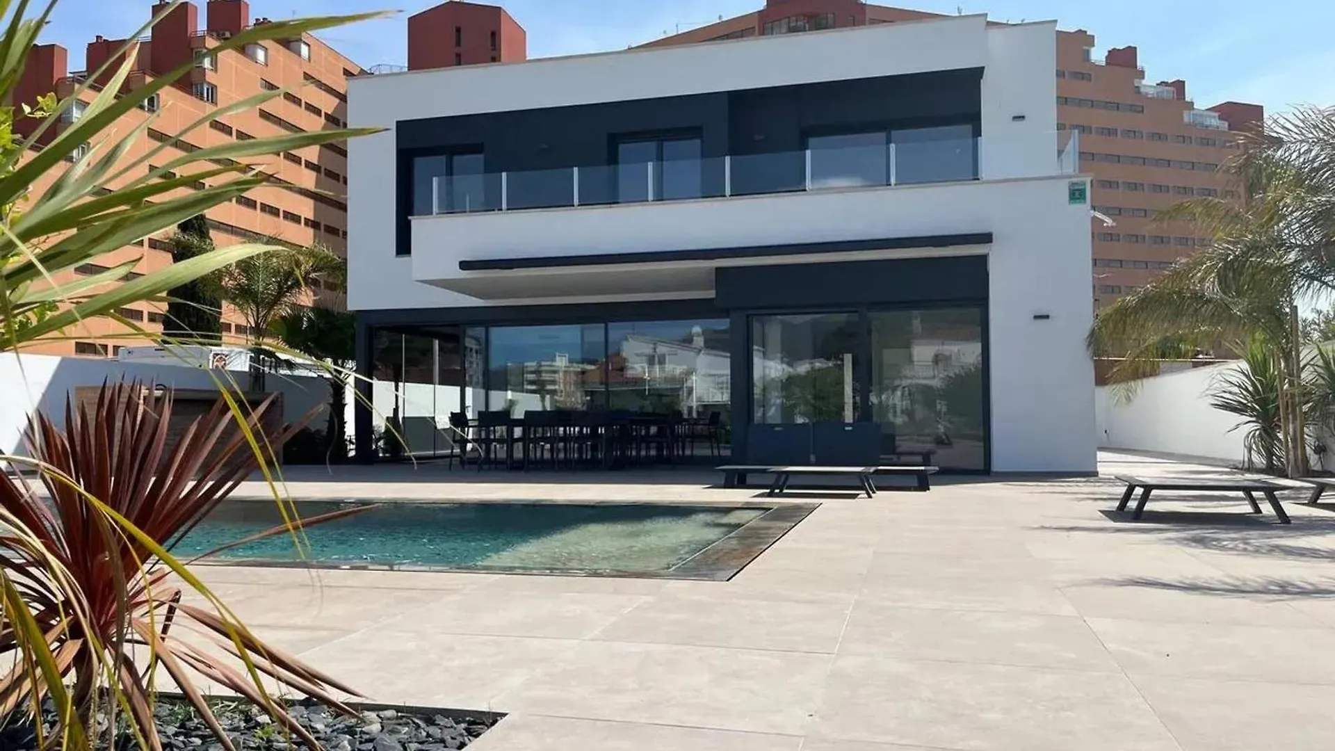 Elegant Villa In Roses + Pool 0*,  Spain